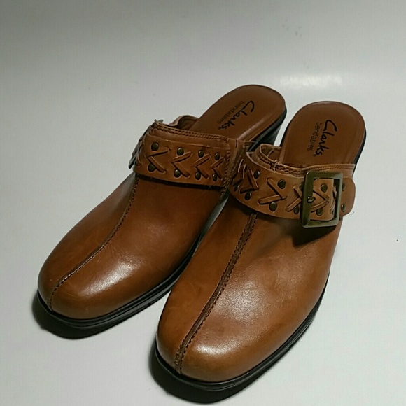 Clarks Shoes Clarks Clogs Mules Shoes Size 8 M Leather Poshmark